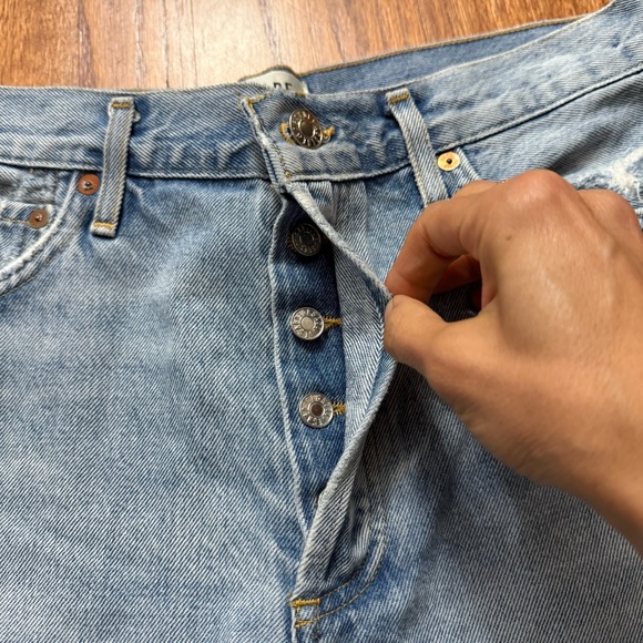 Agolde Parker Vintage Cut Off Shorts in Swapmeet size 29 - Picture 9 of 16